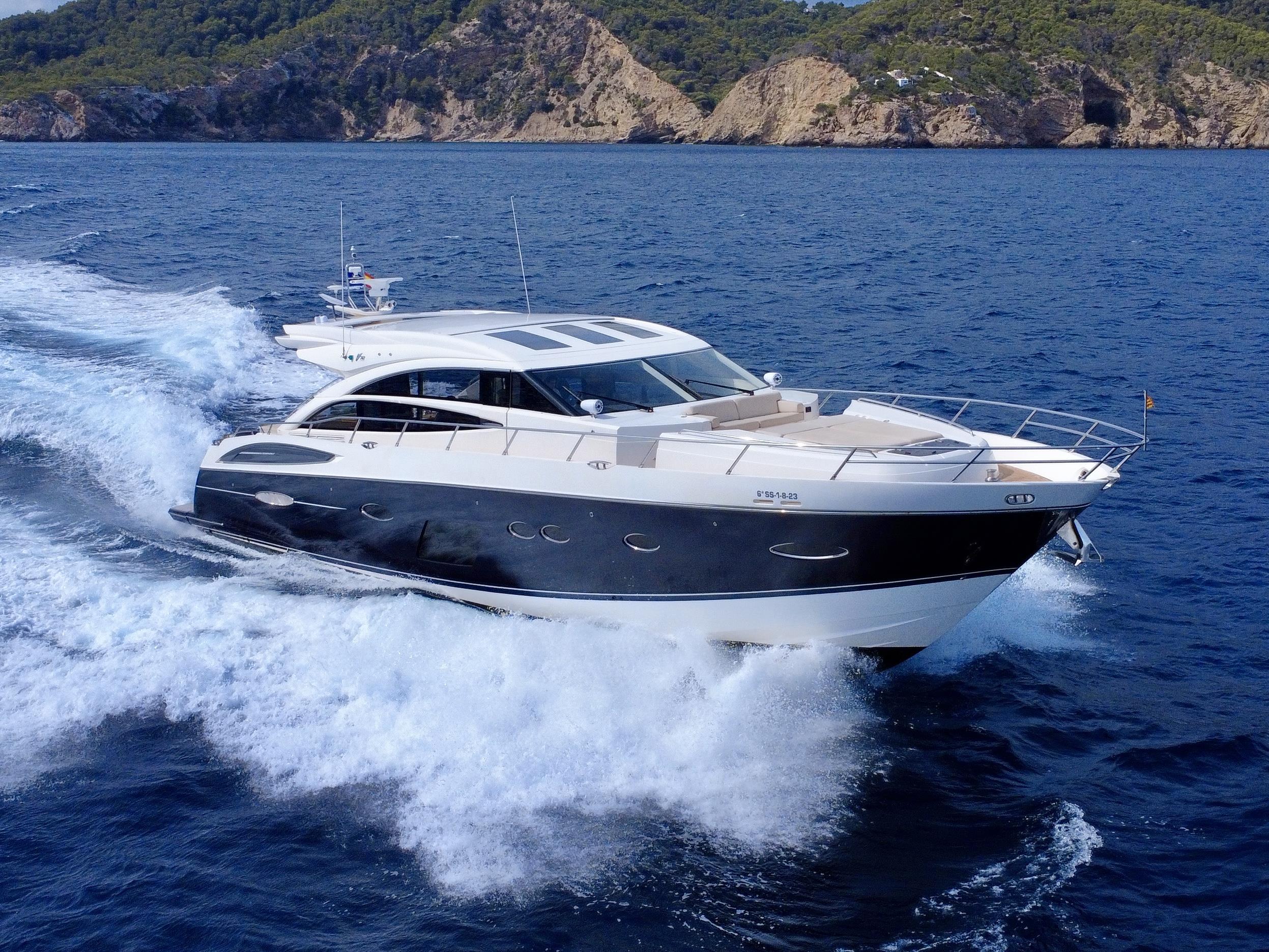 2015 PRINCESS  V72 